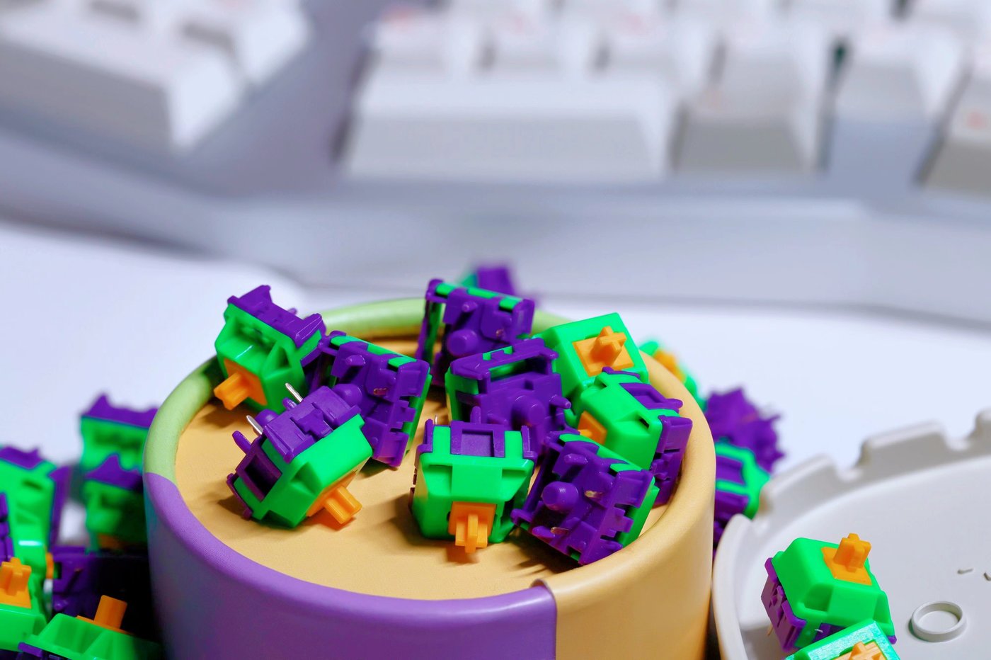 HMX EVA Switch